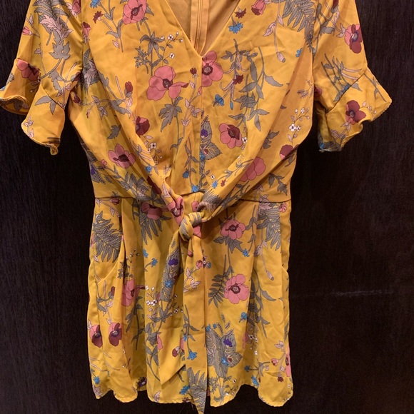 Yellow floral romper - Picture 2 of 4